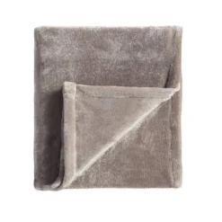 5pc King Geo Reversible Decorative Comforter Set With Throw Black/Gray - Room Essentials™ 12 5pc King Geo Reversible Decorative Comforter Set With Throw Black/Gray - Room Essentials™ -Room Essentials Shop GUEST 9243f825 0f83 4e25 ac1f 1021b8de305a